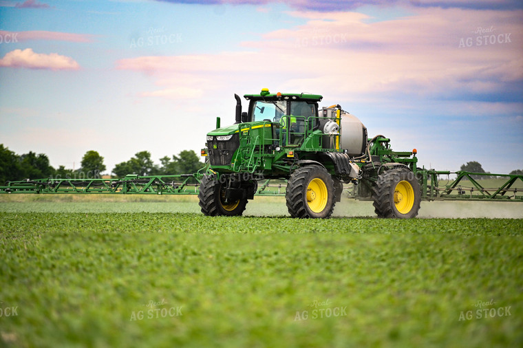 Sprayer in Field 90083