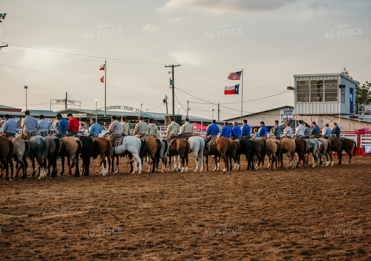 Ranchers on Horses 98008