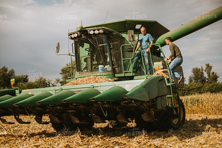 Farmers on Combine 6586