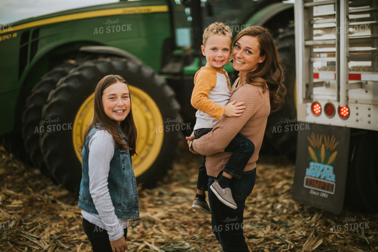 Farm Family in Field 6602