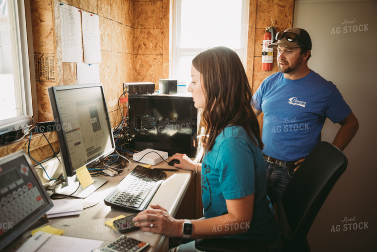 Farmers Working in Office 7057