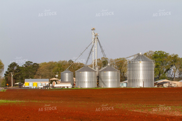 Farmyard with Grain Bins 79233