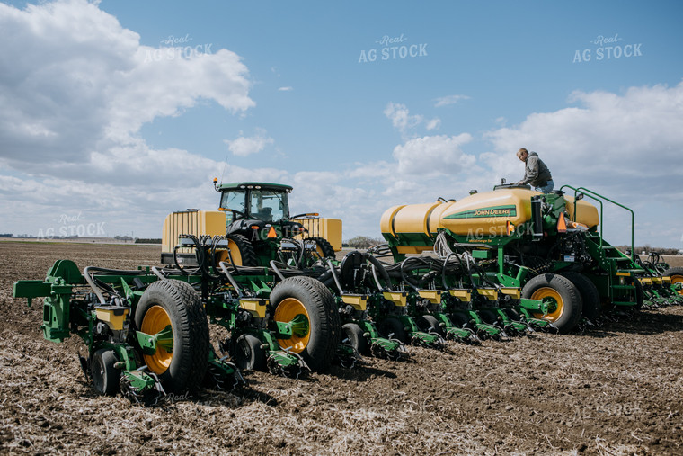 Farmer Filling Planter 77245