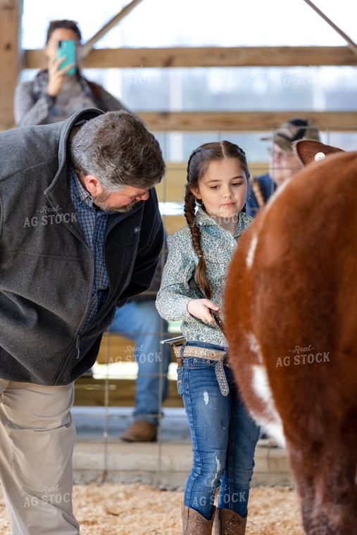 Farm Kid Showing Livestock 52600