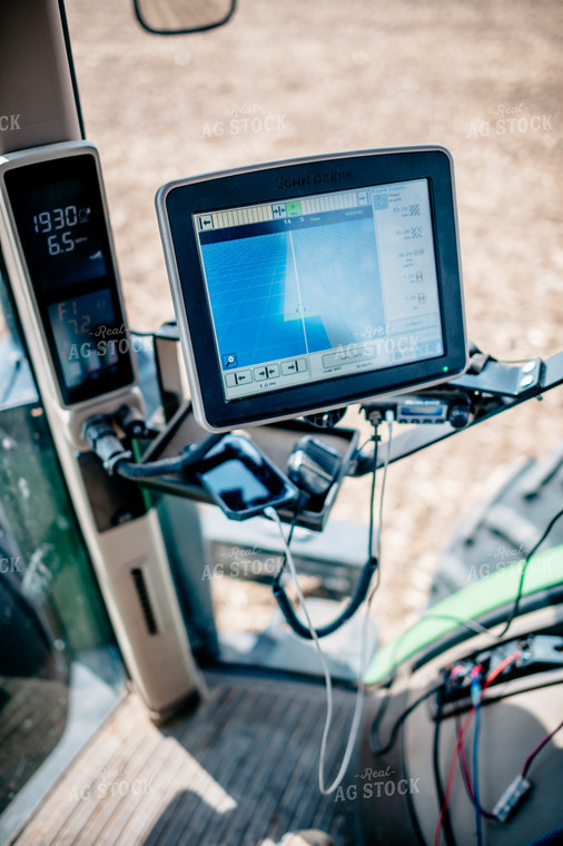 GPS Monitor During Planting 56641