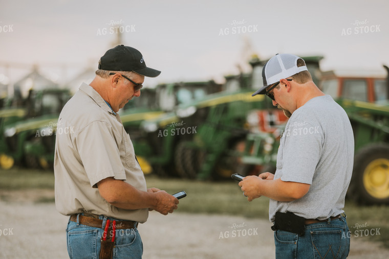 Farmers Using Phones 7767