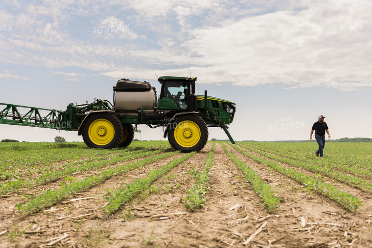 Applicator by Sprayer in Field 8002