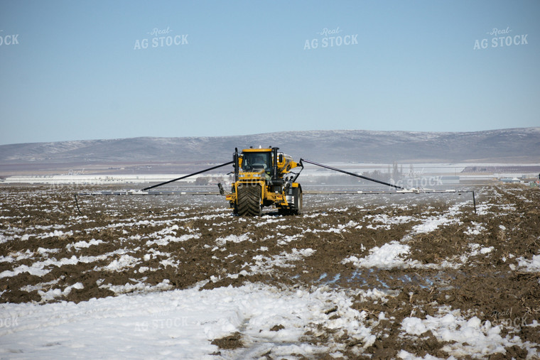 Spraying Field 146017