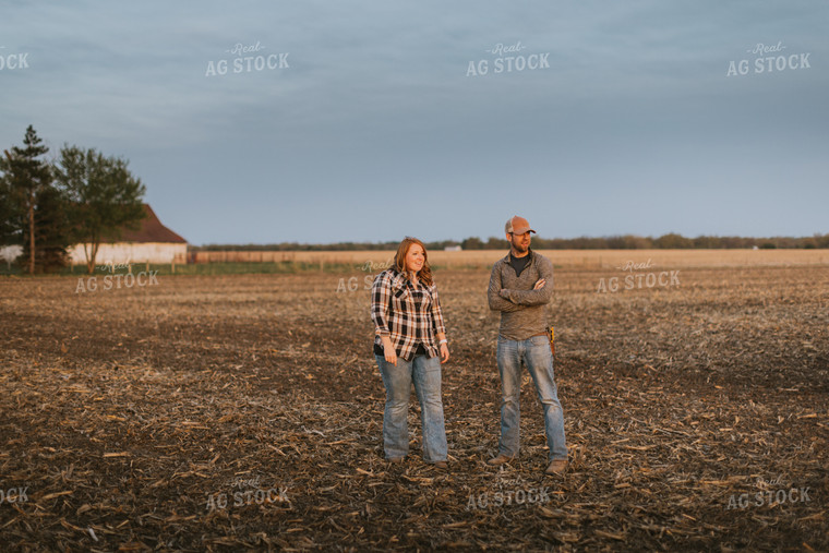 Farm Couple Talking in Field 8241