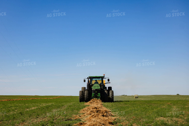 Baling Hay 152260