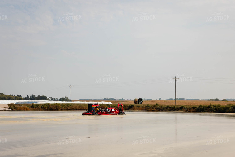 Manure Agitator Crawler in Lagoon 152313