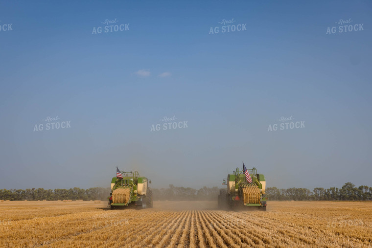 Baling Straw Bales 152338