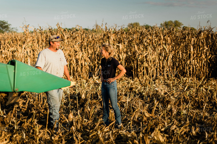 Farmer and Agronomist Talking in Field 8283