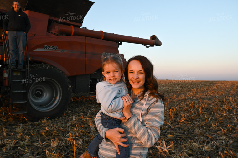 Farm Wife and Kid in Field 26310