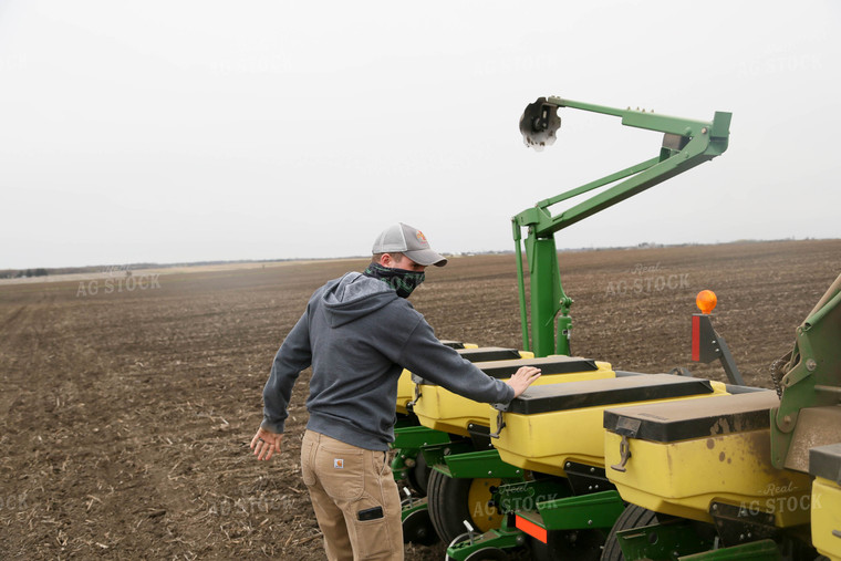 Filling Planter 161106