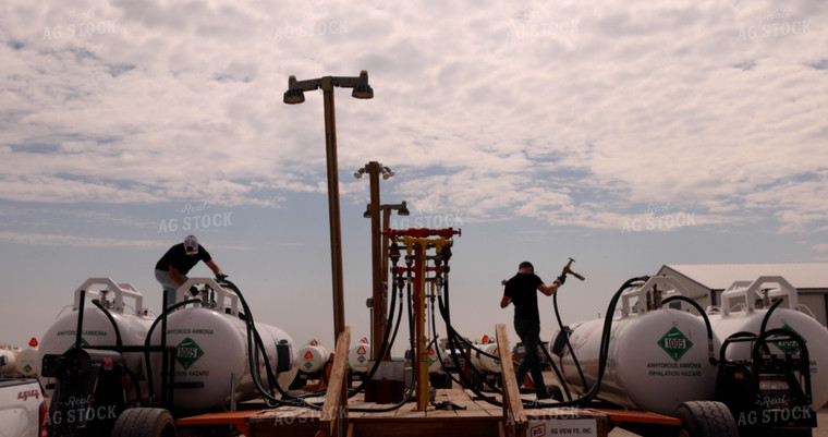 Input Supplier Filling Anhydrous Tanks 8694