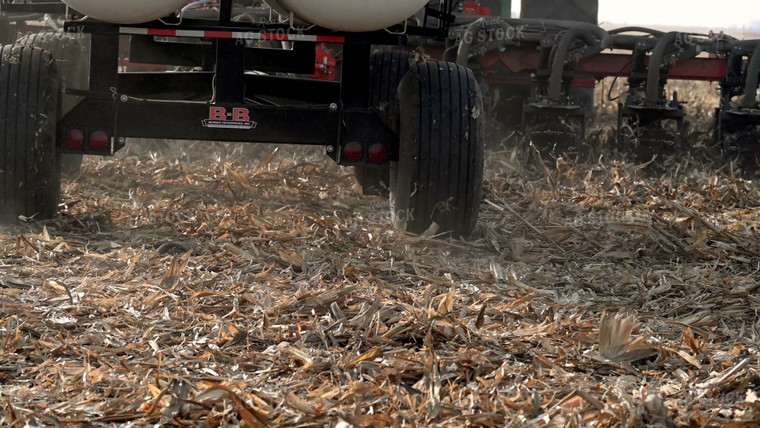 Applying Anhydrous Ammonia 26328