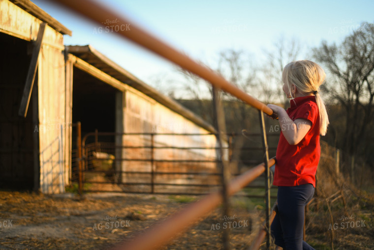 Farm Kid on Fence 191022