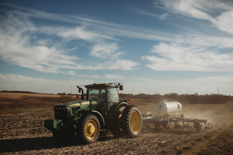 Applying Anhydrous Ammonia in Field 3600