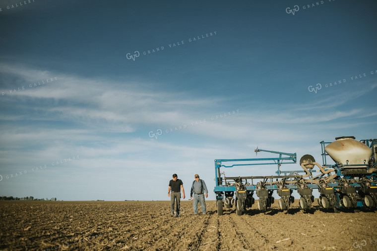 Farmers in Field with Planter 4247