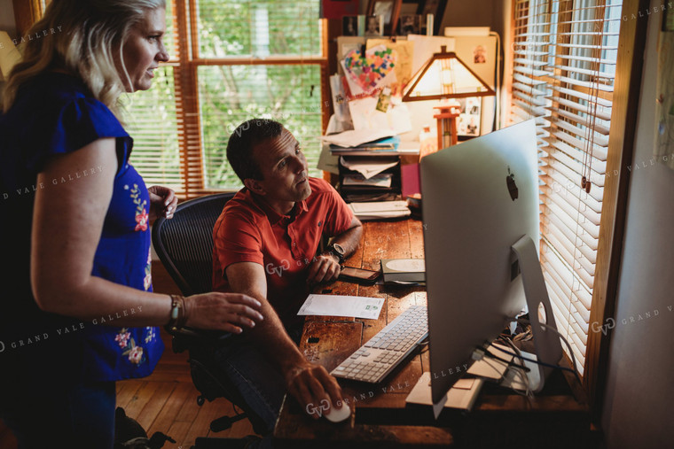 Farmers in Farm Office on Computer 4442