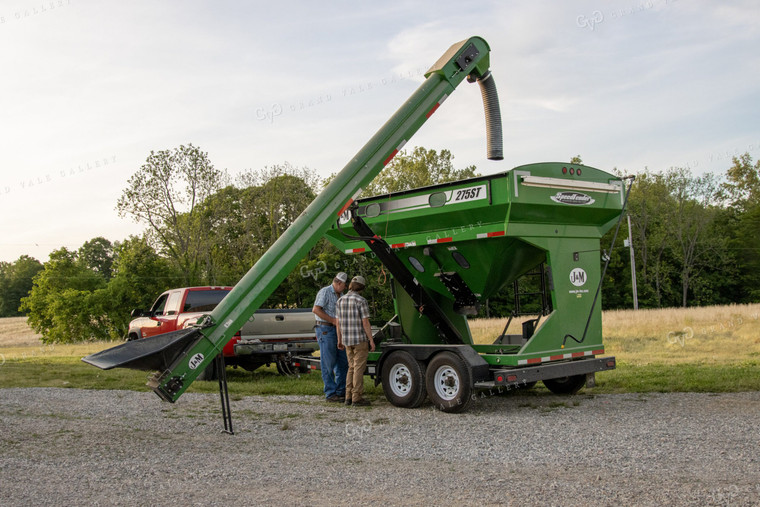 Farmers with Seed Tender 52105