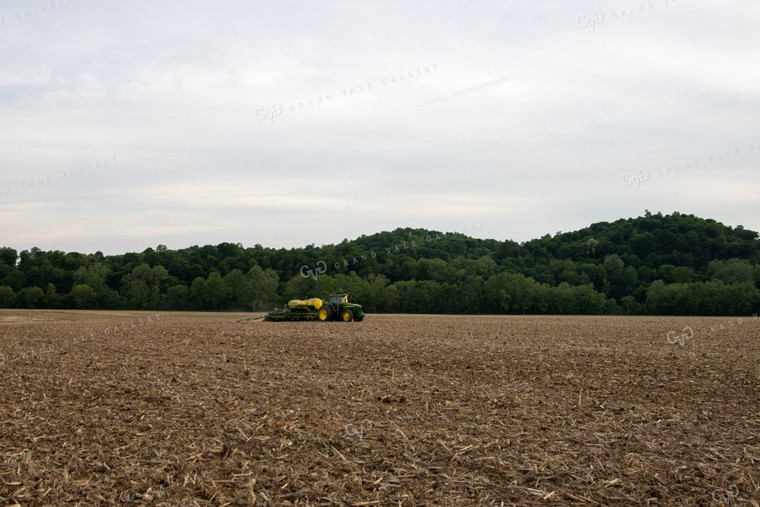 Planting on Sunny Day 52128