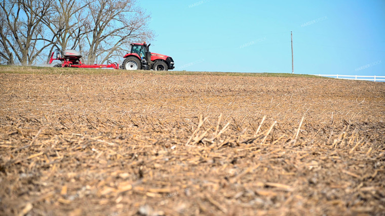 Planting on Hilly Ground 25110