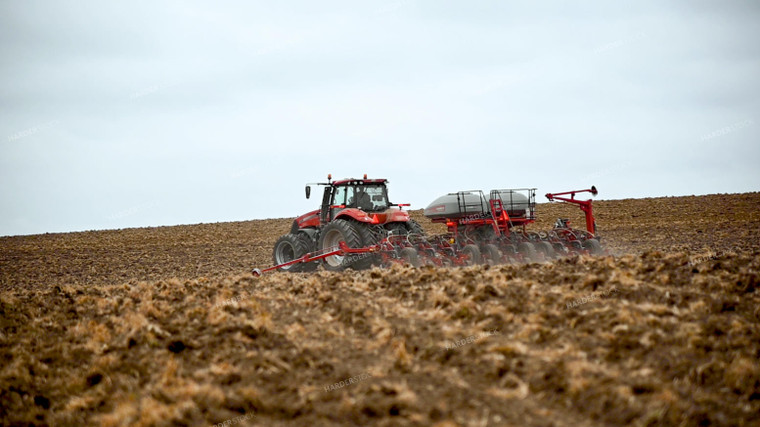 Planting into Tilled Cover Crops 25153