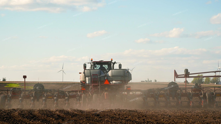 Planting on Flat Ground 25239