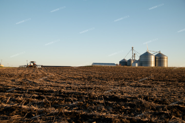 Tractor Applying Anhydrous 25877