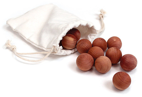 Red Cedarwood Balls