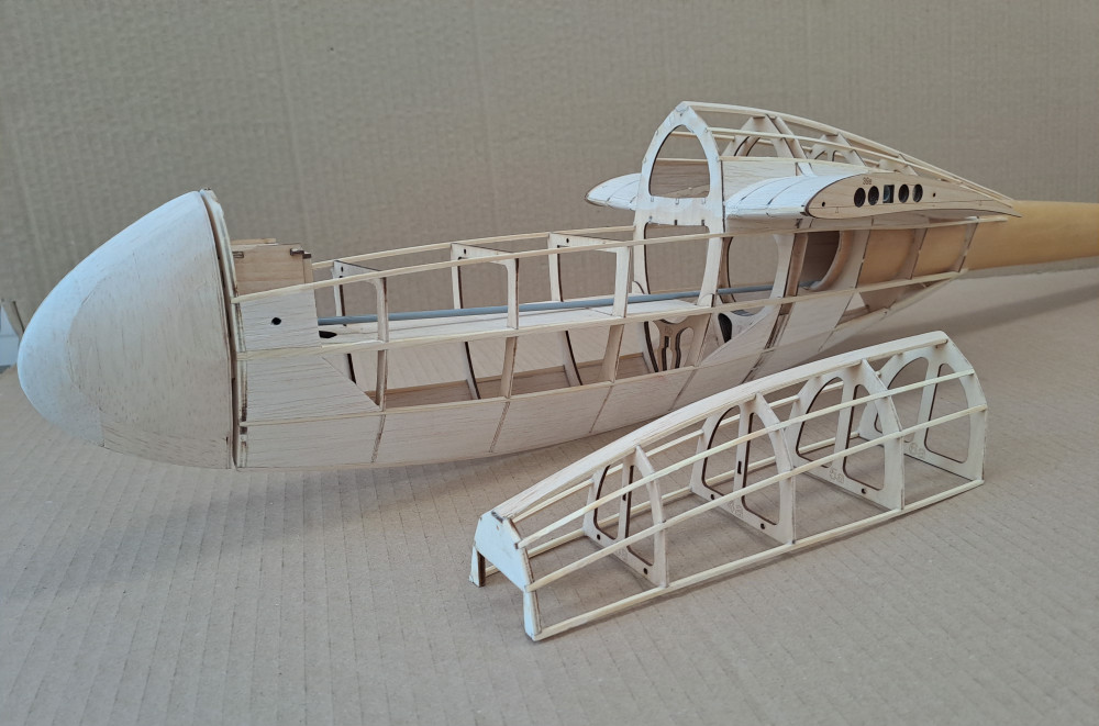 aguar is an SAM antique competition glider model.
Once covered, this beautifully crafted wooden structure becomes a high-performance glider model with outstanding flight characteristics.
It is constantly ranked among the best at both the international and the National competitions!