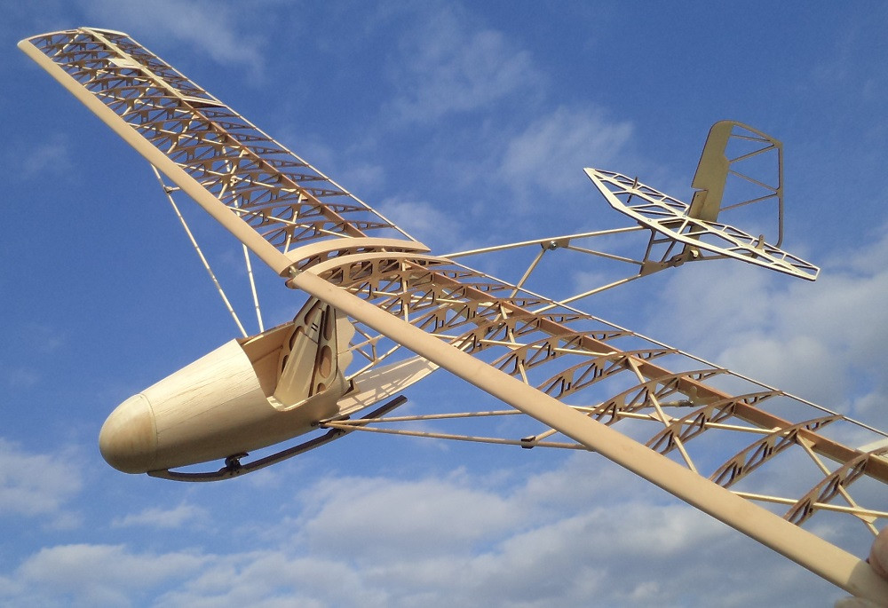 Vöcsök "Grebe" (SC)  1:8 scale glider