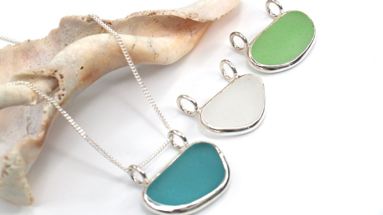 How to Differentiate Real Sea Glass from Fake Sea Glass How to Differentiate Real Sea Glass from Fake Sea Glass