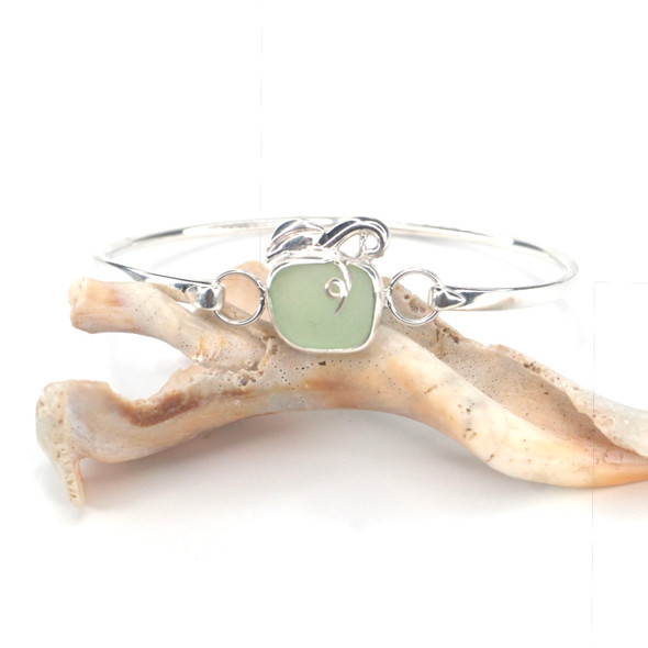 Seafoam UV Sea Glass Pumpkin Bracelet Seafoam UV Sea Glass Pumpkin Bracelet