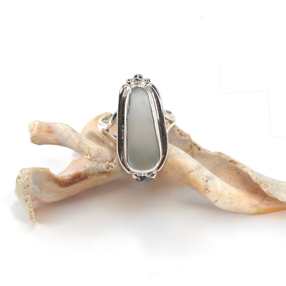 Gray Tall Sea Glass Trio Bead Ring - Size 9 Gray Tall Sea Glass Trio Bead Ring - Size 9