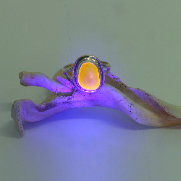 Yellow Ombre UV Sea Glass Double Bezel Ring - Size 9 under a black light Yellow Ombre UV Sea Glass Double Bezel Ring - Size 9 under a black light