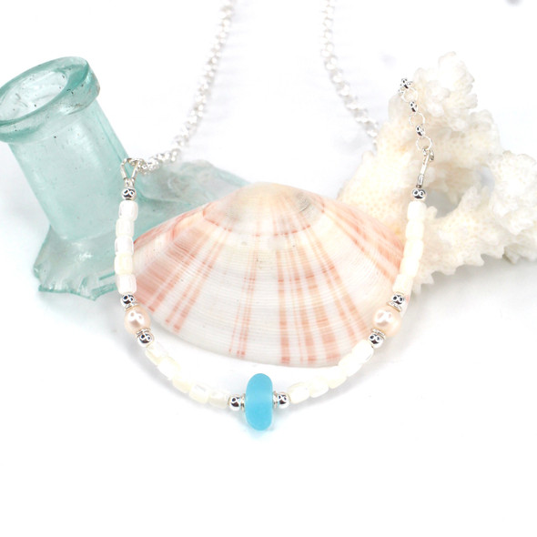 Turquoise Bright Sea Glass Sea Glass Pearl and Mother of Pearl Pearl Necklace Turquoise Bright Sea Glass Sea Glass Pearl and Mother of Pearl Pearl Necklace