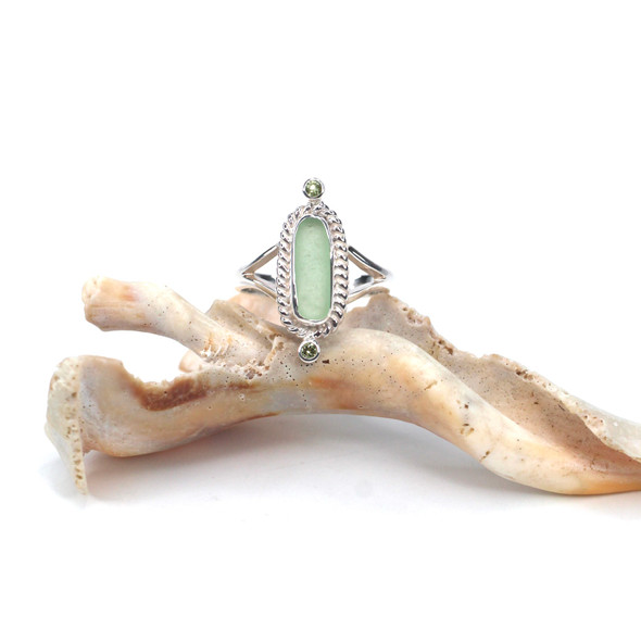 Seafoam Sea Glass and Peridot Rope Ring - Size 9