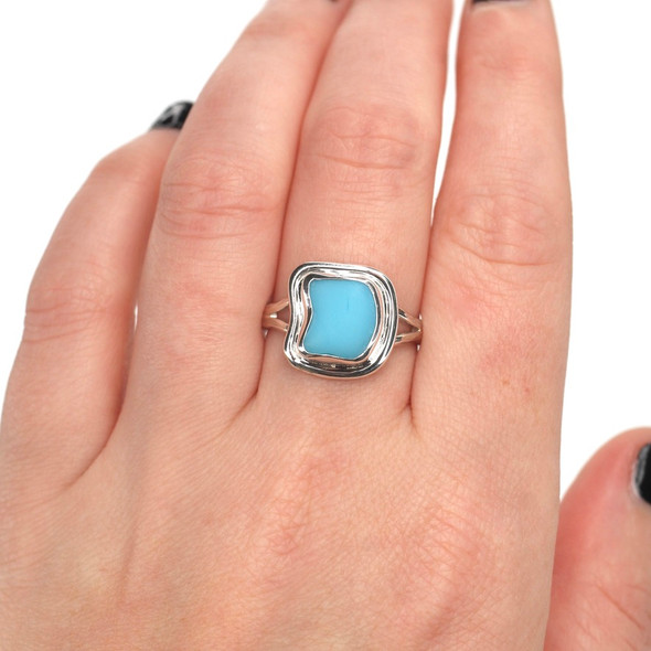 Turquoise Milk Glass Sea Glass Double Bezel Split Band Ring - Size 9 on model for color reference. Turquoise Milk Glass Sea Glass Double Bezel Split Band Ring - Size 9 on model for color reference.