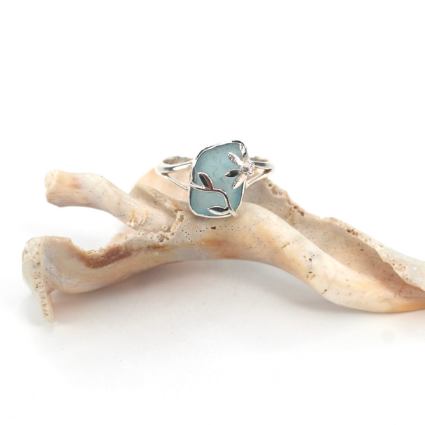 Aqua Elongated Sea Glass Lily Ring - Size 9