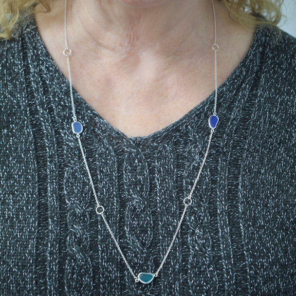 Mist 5 Stone Sea Glass 30" Lariat Necklace model