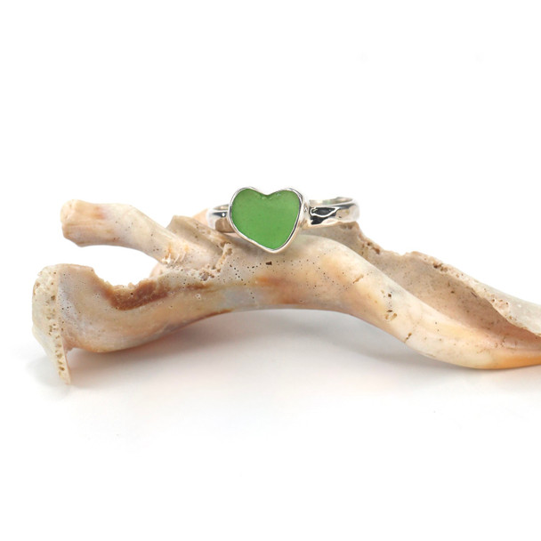 Green Sea Glass Hammered Heart Ring - Size 9