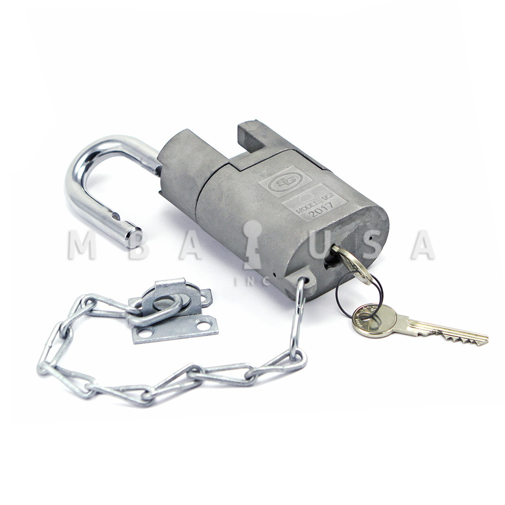 Guard Security 365 Commercial-Grade 2-5/8-inch High-Security Steel Padlock  with Keys, Keyed Alike Padlock, Silver