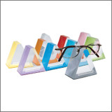 D1 - Triangular Acrylic Optical Display Blocks in 