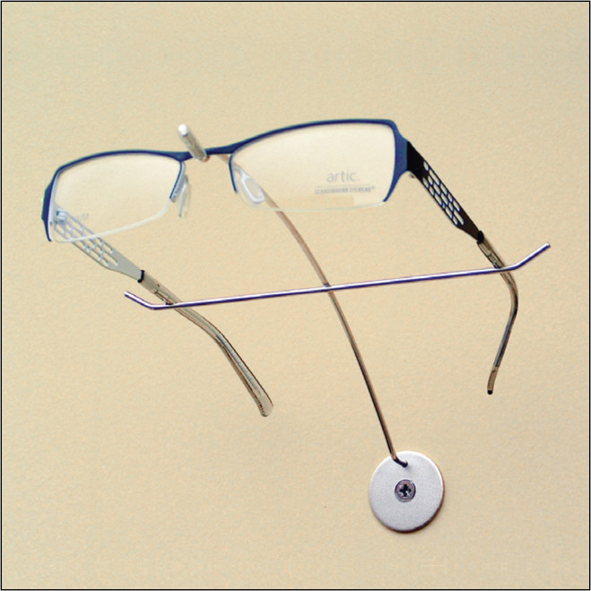 DW-102 Single Wall or Cabinet Mount Eyewear Optical Display