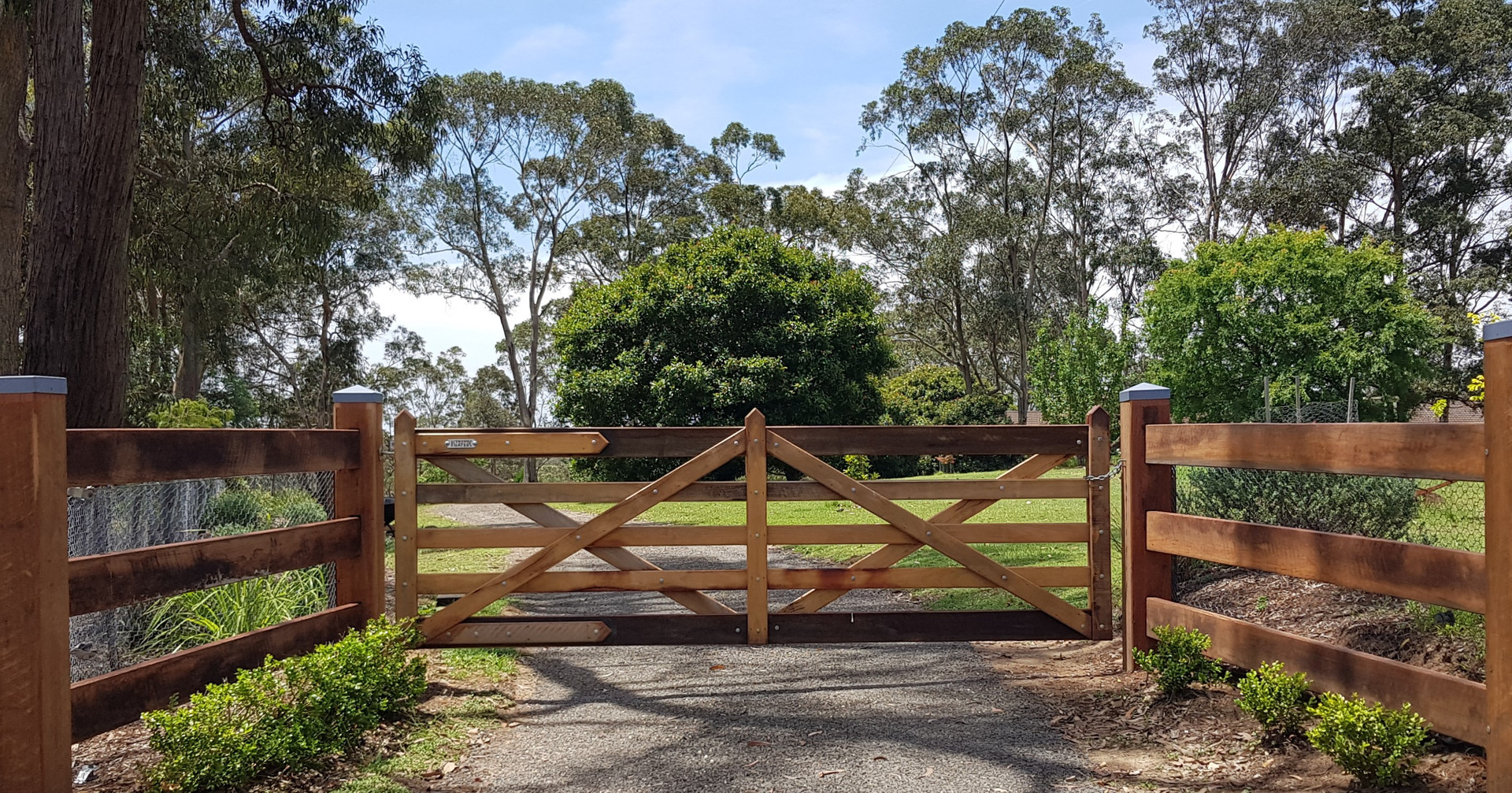 Timber Gates Wooden Farm & Field Authentic Gates