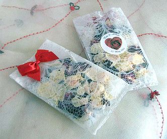 Eva's Rose Petal Toss Bags