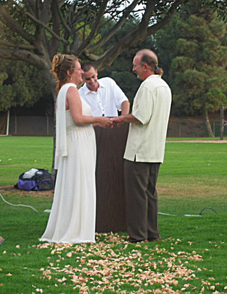 Exchanging Rings 2004